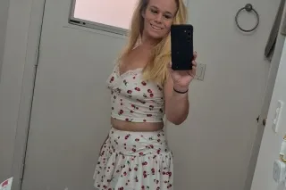 If You’re Craving Someone.. Extra-Sweet, & Juicy - Image 10