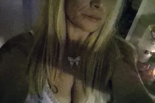 If You’re Craving Someone.. Extra-Sweet, & Juicy - Image 9