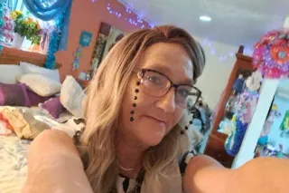 I will only be available til about 330 pm today and then phone will be shut off for the evening...would luv to c u b4 then.cum c me - Image 5