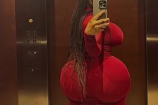 Sneak Away and CUM play💦 BIG B... - Image 2