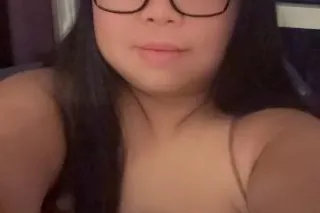 Asian BBW cutie presenting sex... - Image 2