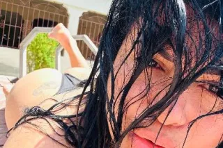 Sexy Latina - 37 - Image 4