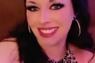 2 sexy chics ready to rock your world - Image 7