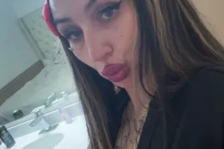 FACETIME SHOWS ONLY - 19 - Image 2