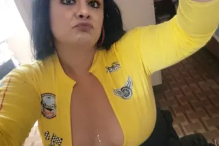 whos wants to be my valentine ... - Image 1