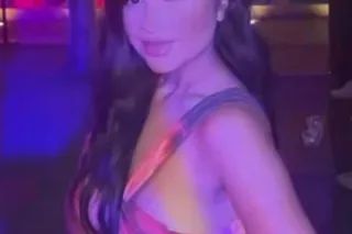 Looking 4 Sum face paint & My Throat & Pussy is ready for some FUN 🤩 - Image 4