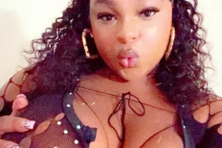 Happy V-DAY😍𝖫𝖤𝖳𝖲 𝖲𝖭𝖤𝖠𝖪＆𝖥𝖱𝖤𝖠𝖪👅𝖨... - Image 1