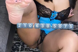 𝐋𝐚𝐭𝐢𝐧𝐚 𝐁𝐥𝐚𝐜𝐤 𝐖𝐞𝐭 𝐓𝐢𝐠𝐡𝐭 𝐆𝐫𝐢𝐩💦👅🍒... - Image 4