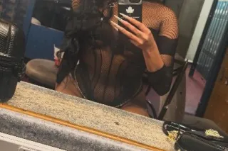 latina pelinegra - 23 - Image 2