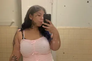 sexy latina - 26 - Image 1