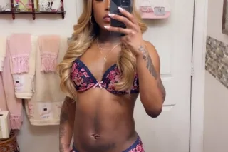 VDay Specials 💗 Juicy Tight Ch... - Image 2