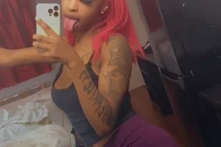 SEXY/PETITE AND ALL THE WAY SW... - Image 1