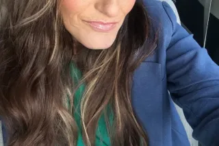 Discreet. Mature. Addictive. -... - Image 4