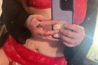 💋Be mine this Valentine's & ge... - Image 3