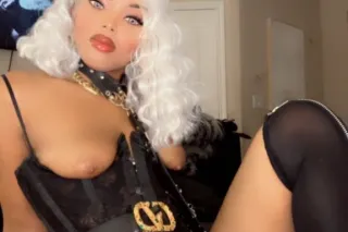 COME PUT THAT DICK IN MY THOAT... - Image 1