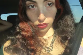 italian beauty new to the area 🦇🩷🕷 - Image 10