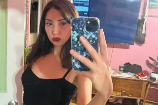 italian beauty new to the area 🦇🩷🕷 - Image 8