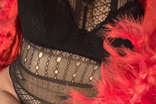 Thick Hispanic - Image 4