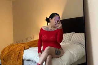 Happy V-Day Babe! $100 bbbj - Image 9