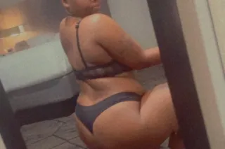 💦 SuPER wET EbOnY biG bOOty rE... - Image 3