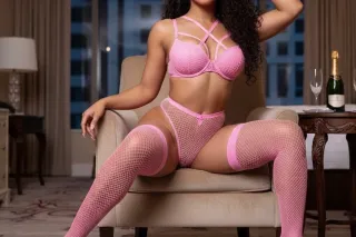 SLIM WAIST ➕BIG BOOTY🍑💦FREAK т... - Image 4