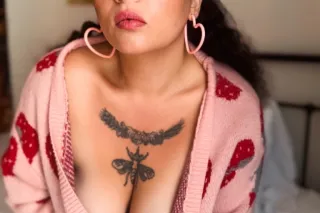 WILD CURVY MILF PRIVATE INCALL... - Image 1