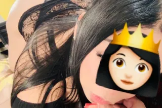 Available - 23 - Image 1