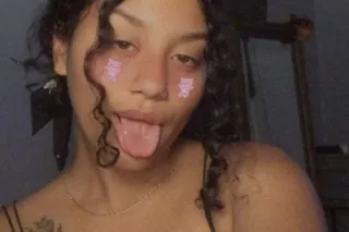 Young Hot💕And Ready for💋 Incal... - Image 3