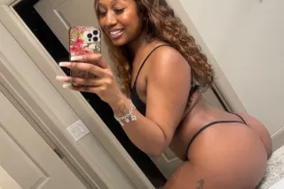 Exotic Playmate 💕 - 24 - Image 3