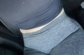 Im Available 😘 - 24 - Image 3