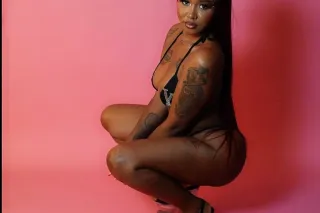 INSTA:Fettytheintrovert_. I AM... - Image 2