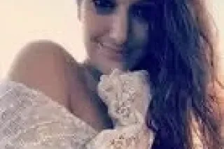 Ms. Pretty Pussy back in town ... - Image 2