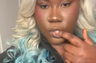 BACK IN TOWN• specials going on‼‼• MESSAGE ME - Image 2