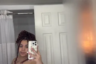 $100qv 🥳 freshly shaved squirter 💦 only here for a few days , cum see me 🥜 - Image 12