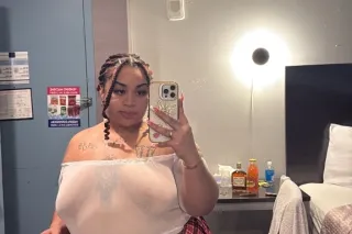 $100qv 🥳 freshly shaved squirter 💦 only here for a few days , cum see me 🥜 - Image 5