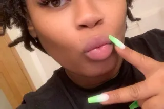 let me come warm you up 😍120hhr 180 hr incall only special no outcall 💚 - Image 5