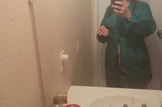 trying to have a good time - 3... - Image 1