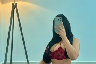 HI GUYS 💕 IM REAL GIRL IN THE ... - Image 2