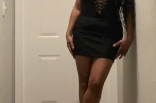 Gracing you with a lil Geena -... - Image 1