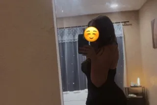 Curvy 🍑 Latina visiting IE OUT... - Image 1