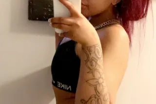 SELLING CONENT TONIGHT & I JUS... - Image 3