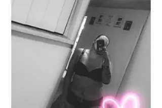 Sarah is back in business 💦😘💵 - Image 5