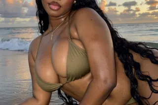 Tight, Thicc, Tastee and ThroatGoat 👅💦 - Image 5