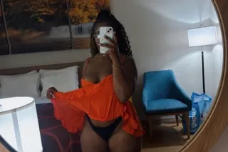 Dess With The Good Pussy - 25 - Image 2