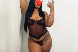 Hi, I'm a Latina girl availabl... - Image 3