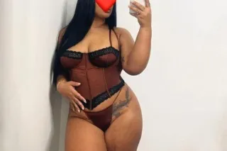 Hi, I'm a Latina girl availabl... - Image 4