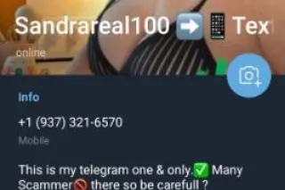 That fat ass looks like true art. natural Big Booty . Ready to make my pussy drip - Image 3