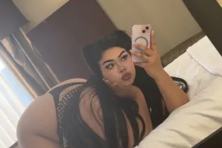 THICC LATINA THROAT GOAT 💦💦 - Image 1