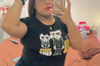 sexy latina available - 33 - Image 1