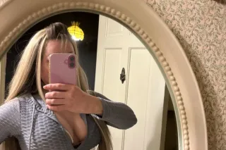 💋💋YOUR VALETINES SWEETHEART❤‍🔥... - Image 4